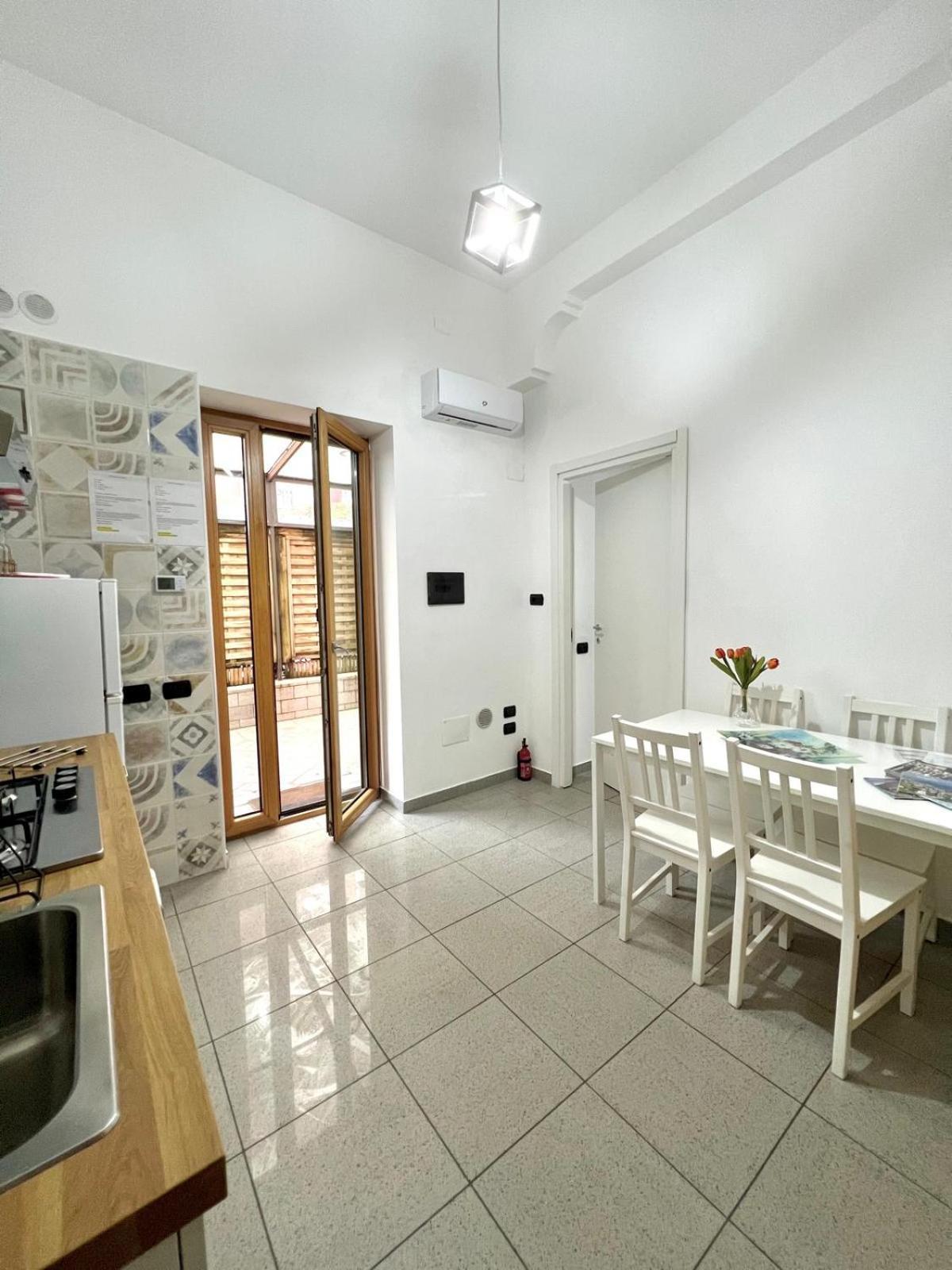 L' Intima Casina - Salerno & Amalfi Coast Cozy House Apartman Kültér fotó